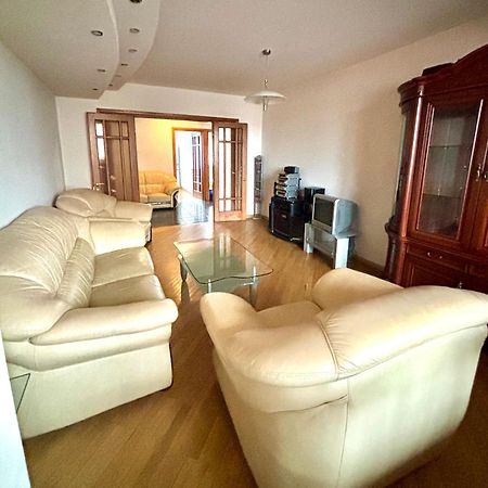Nice Apartment In The Heart Of יירבאן מראה חיצוני תמונה